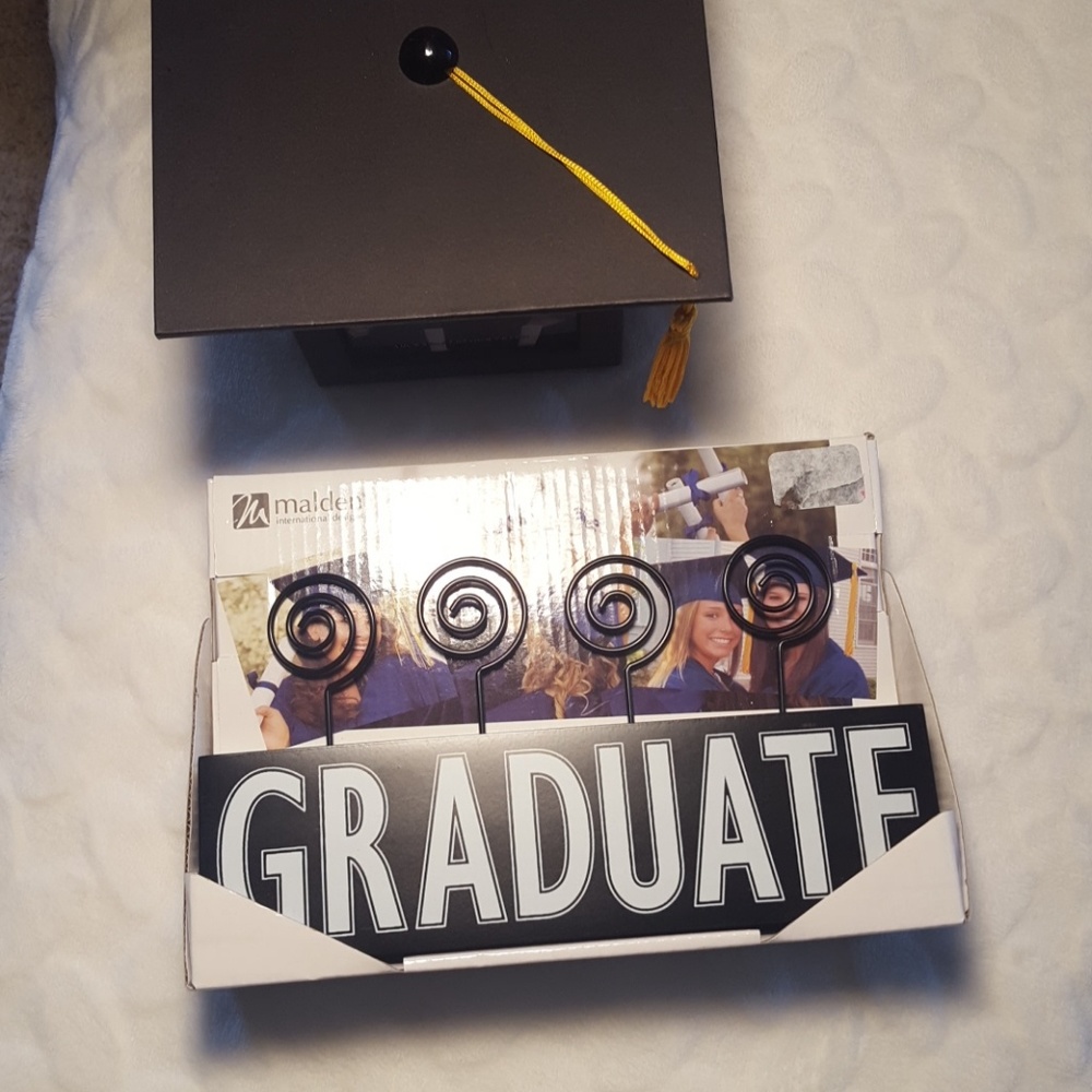 Graduation picture frame